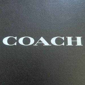 Meet your Posher, Lilliam